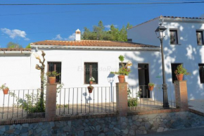 Las Tobas, Puerto Moral